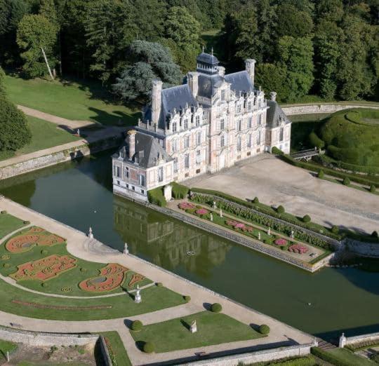 Le Pressoir De Gisay Hotel ภายนอก รูปภาพ